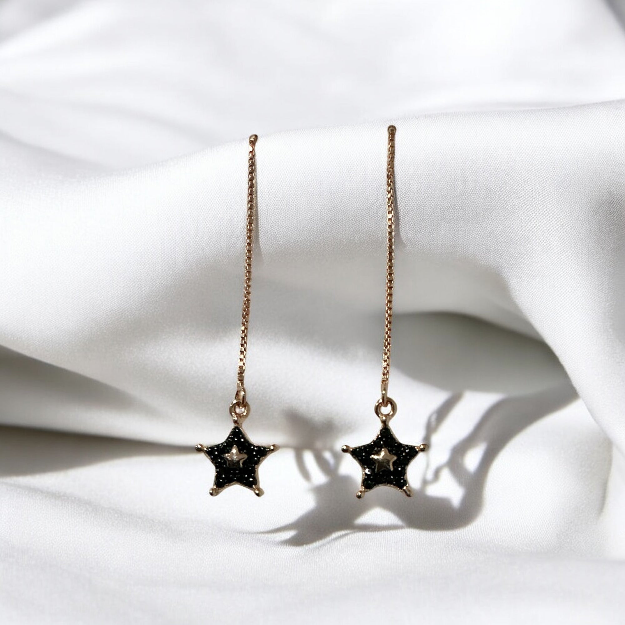 “STELLAR THREAD EARRING”