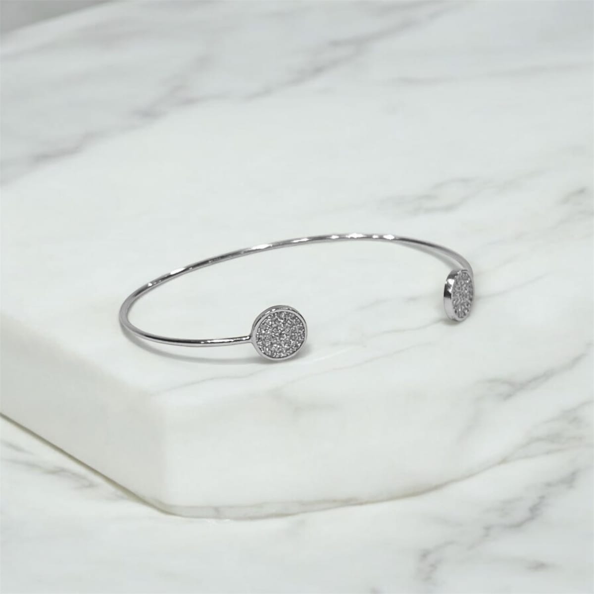 "CUFF BRACELET"