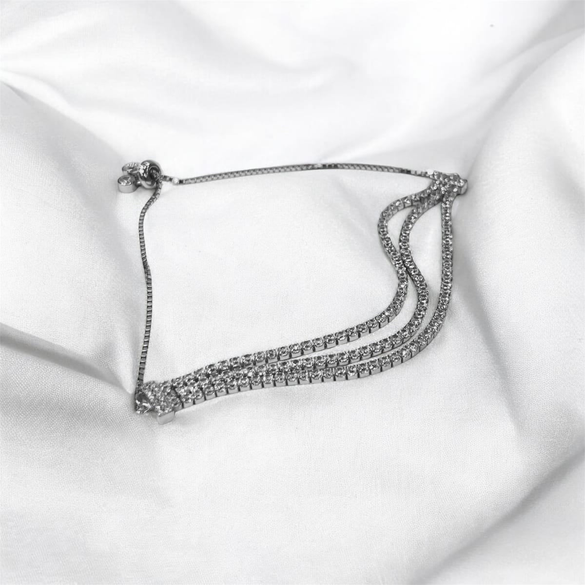 "PAVE CURB BRACELET"