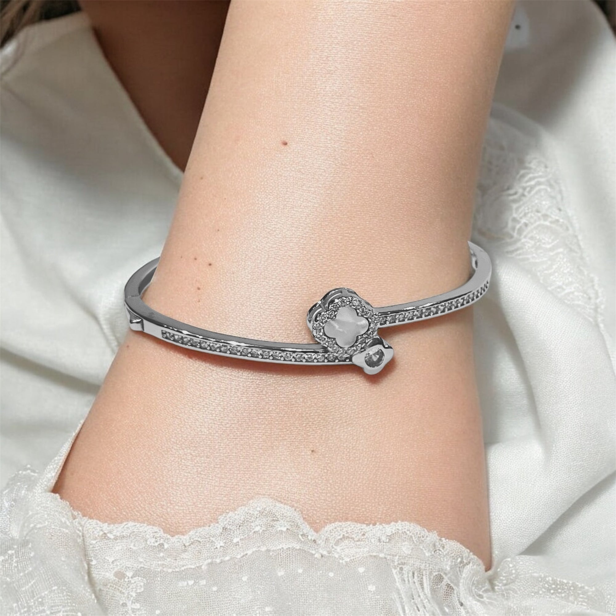 "ETERNAL BLOSSOM BRACELET"