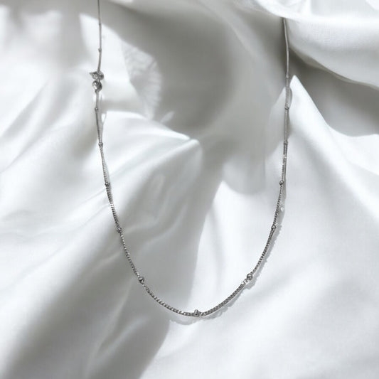 "MOONLIT DEW CHAIN"