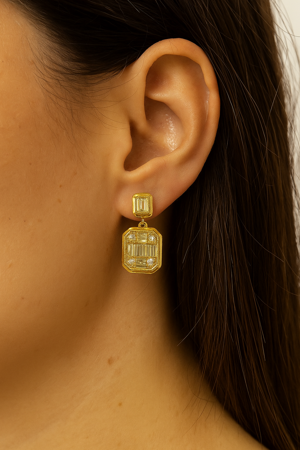 “BAGUETTE BRILLIANCE EARRINGS”