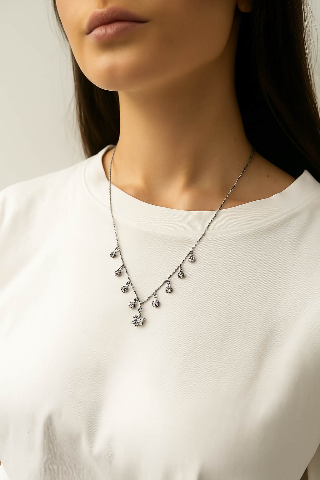 “TIDDLYWINKS NECKLACE”