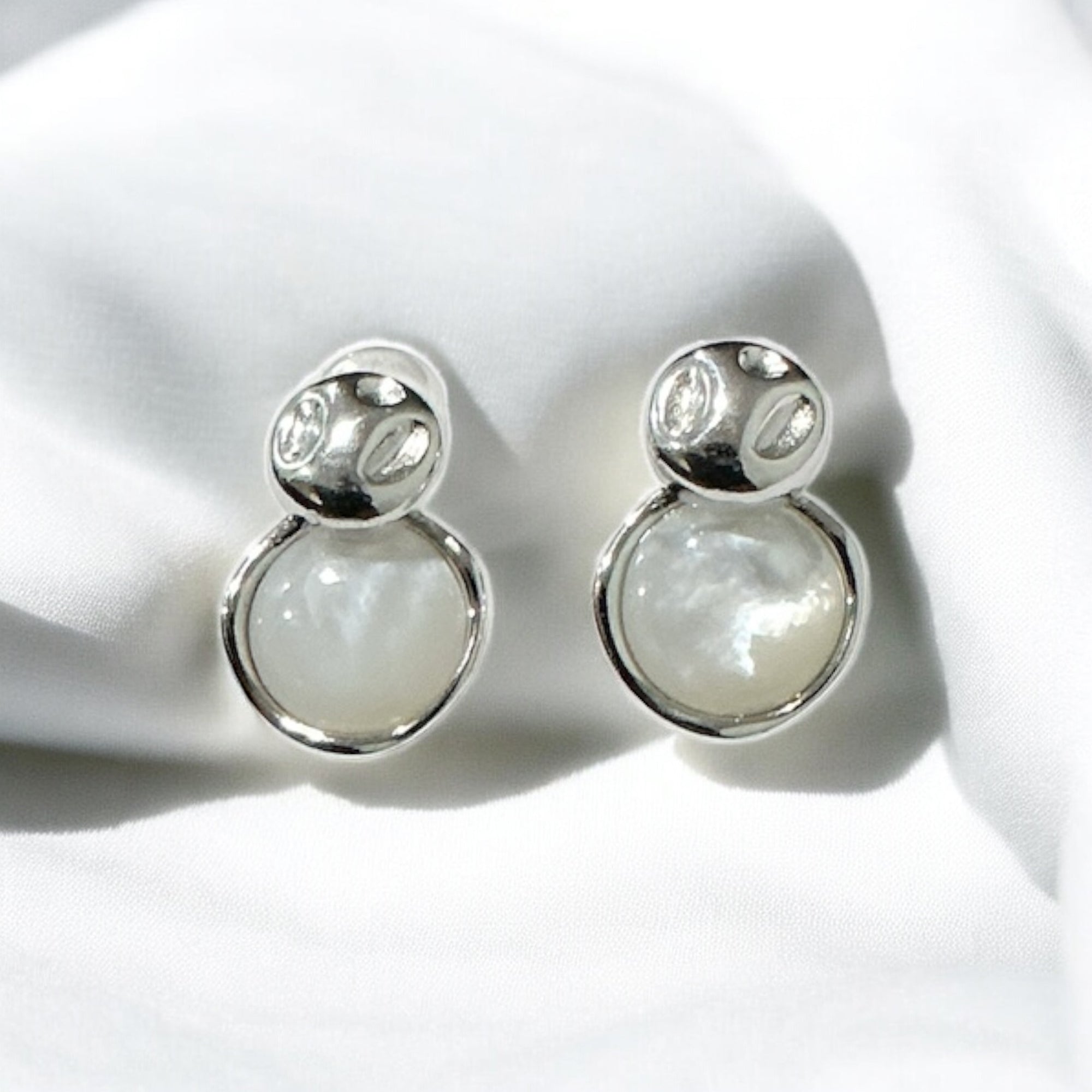 “HALO DUO EARRING”