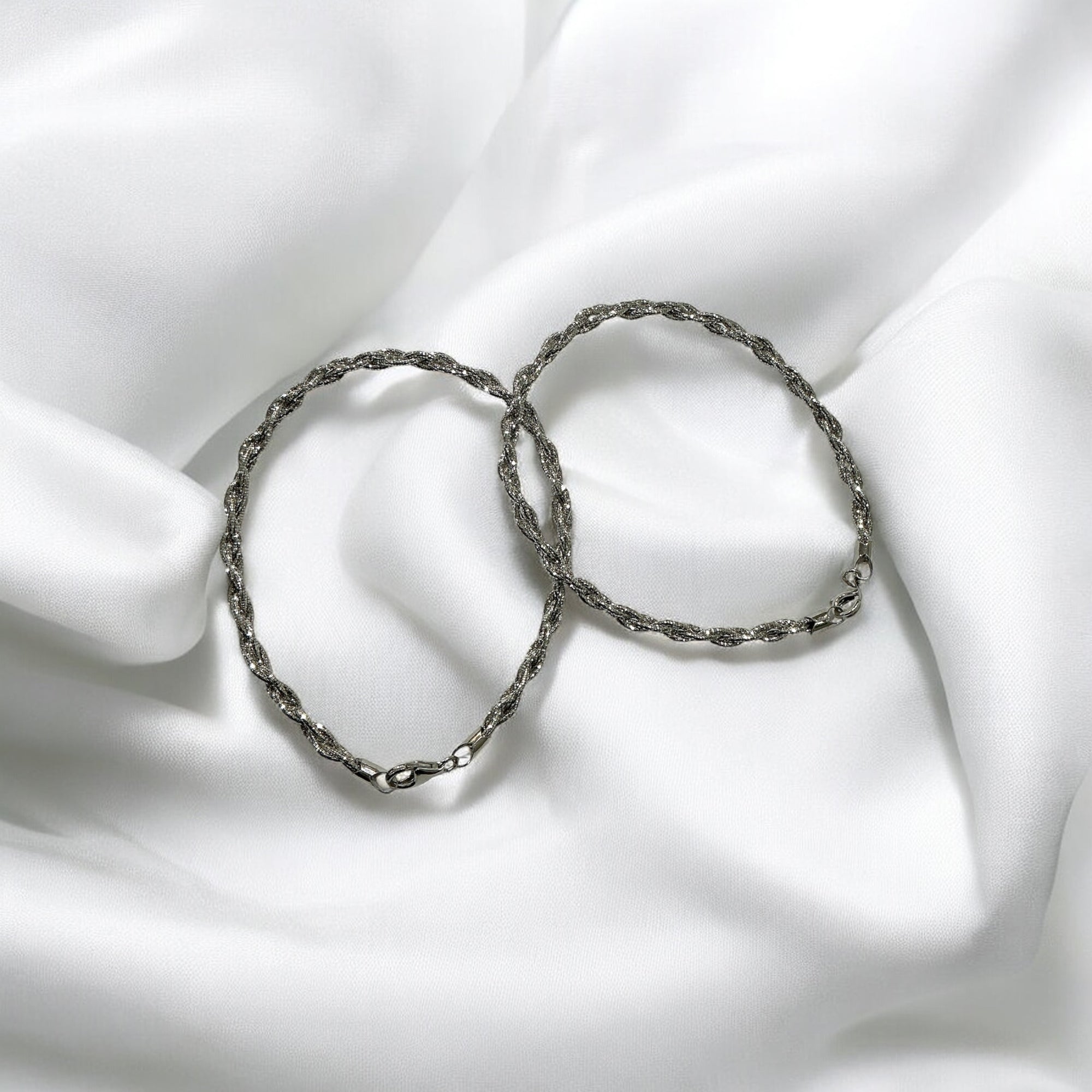 “TWISTELLA ANKLET”