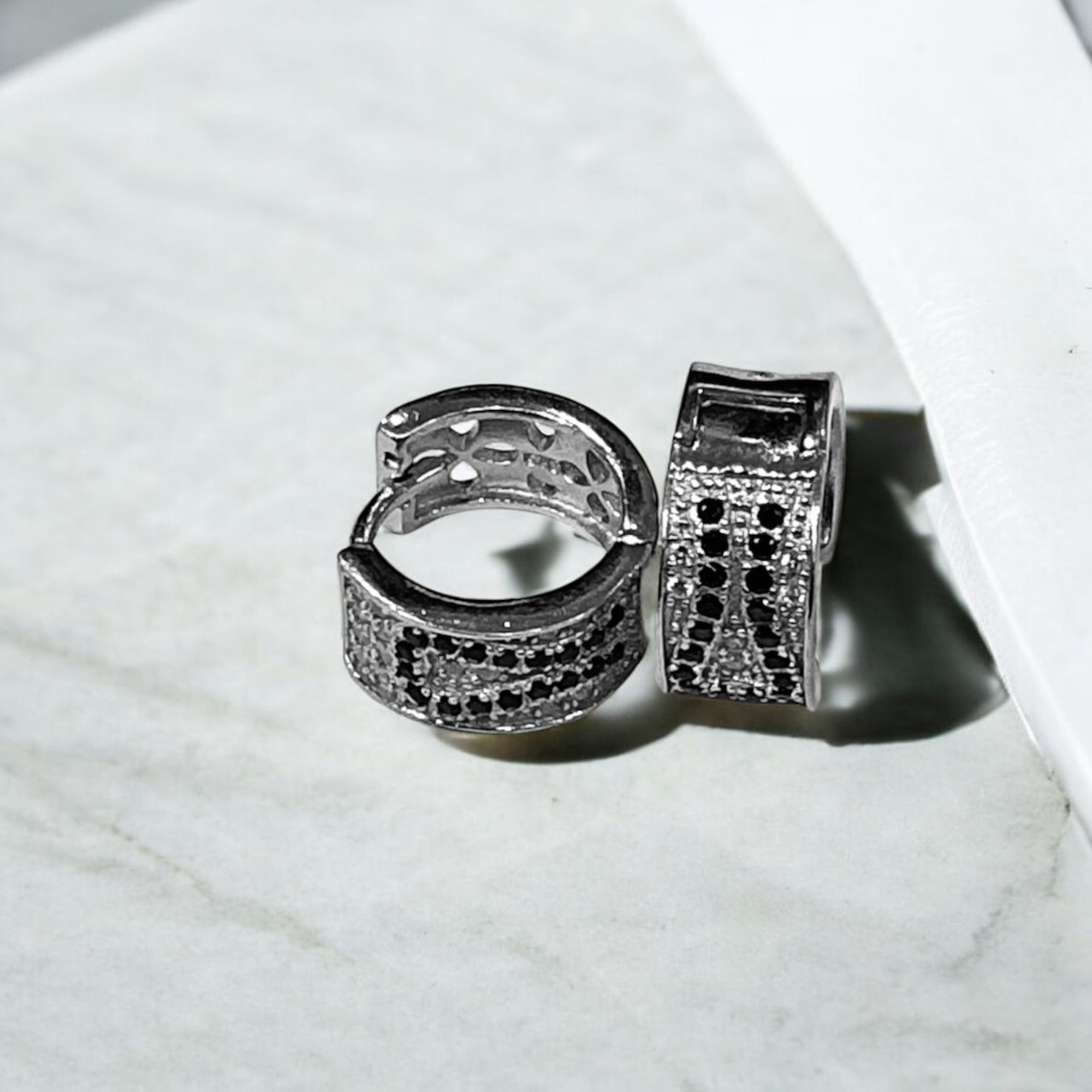 “FROSTED ORBIT EARRING”