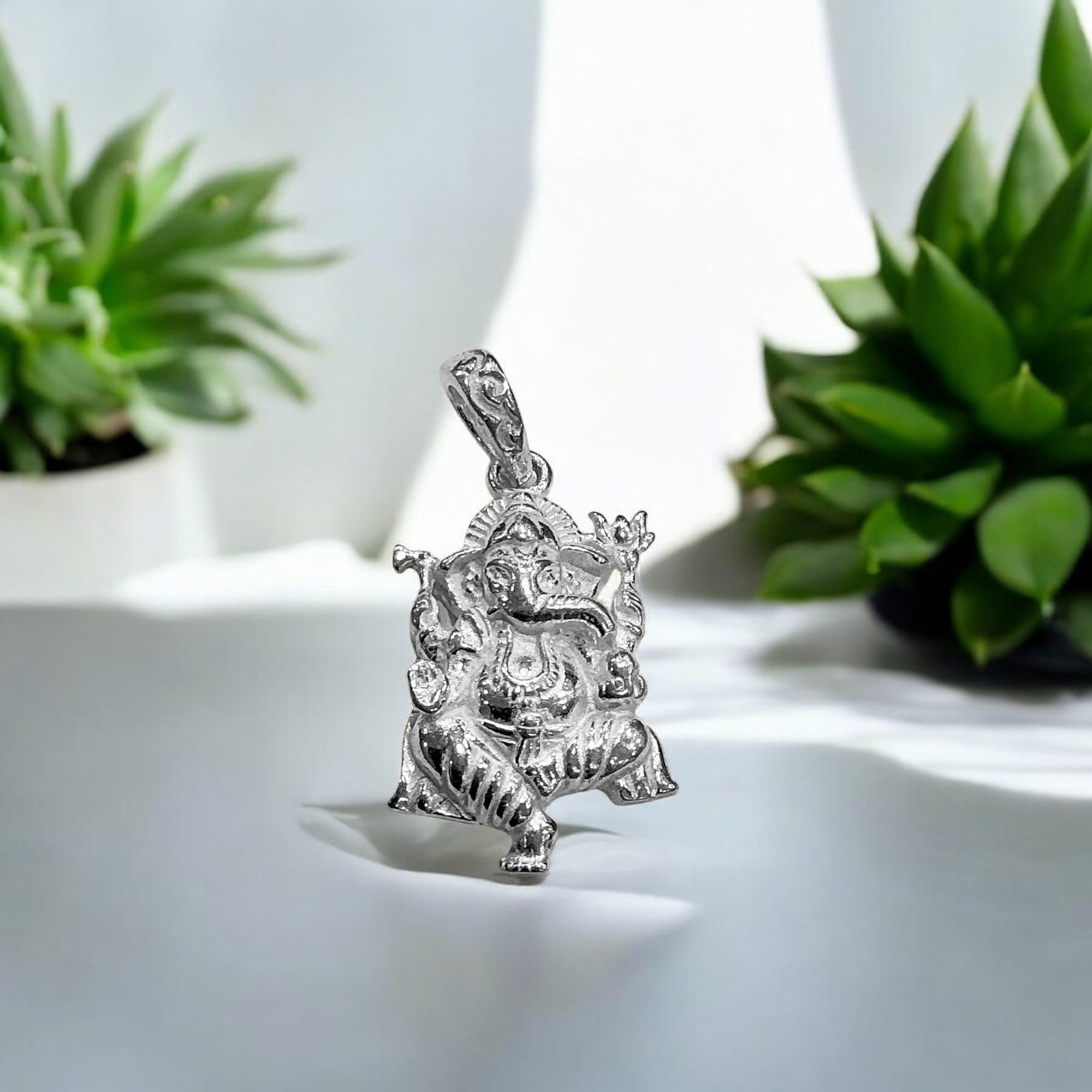 “GANPATI GRACE PENDANT”