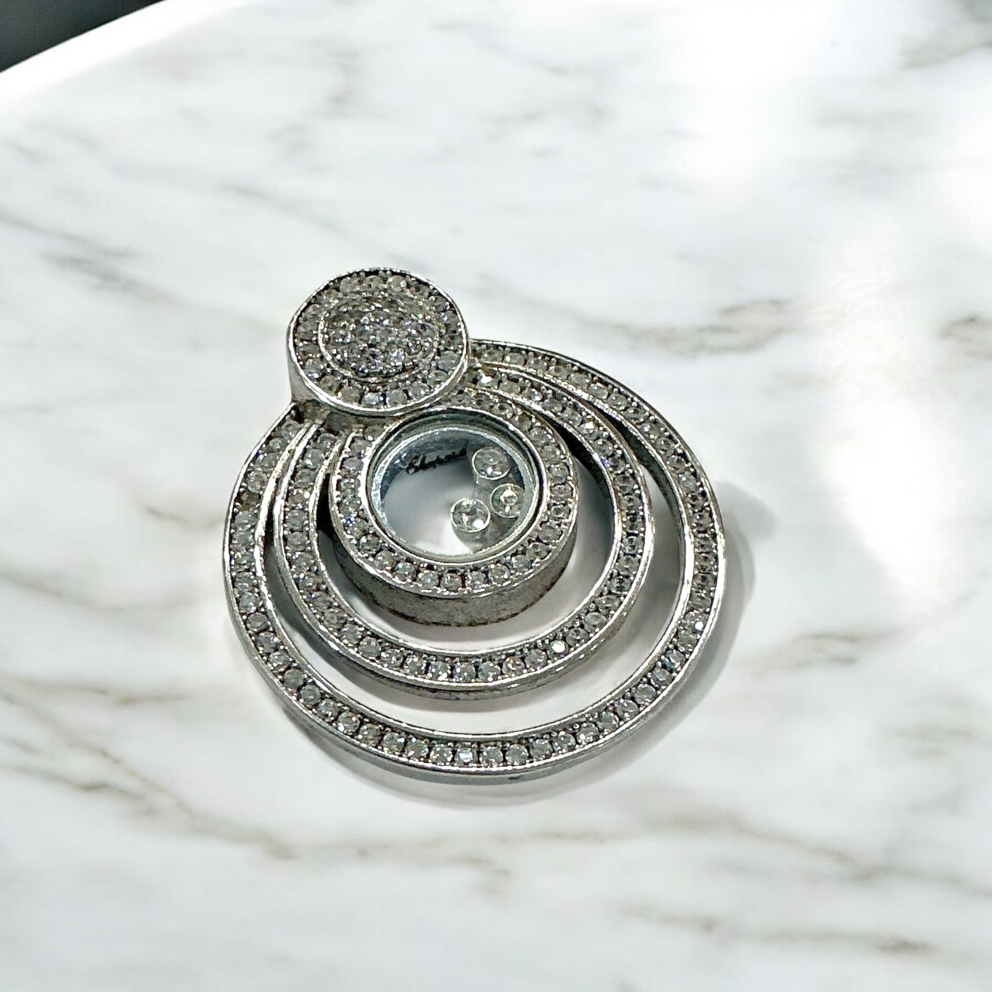 “CELESTIA ORBIT PENDANT”