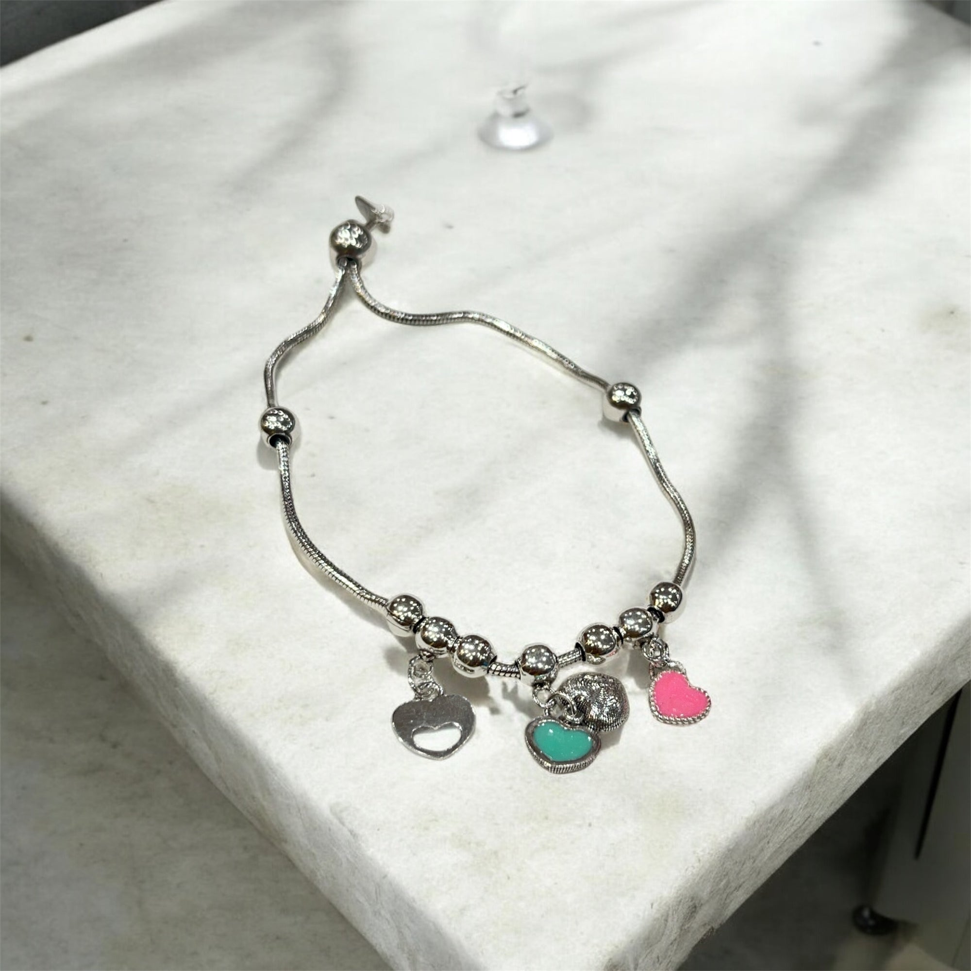 "LOUVE CHARMS BRACELET"