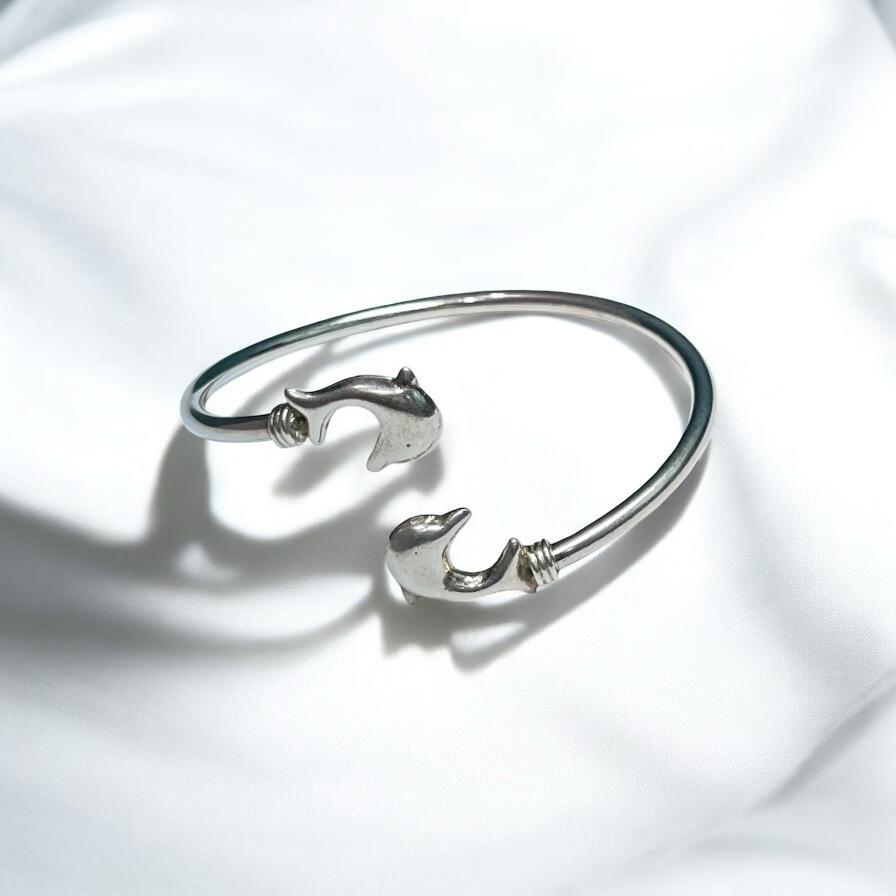 "DOLPHIN BRACELET"