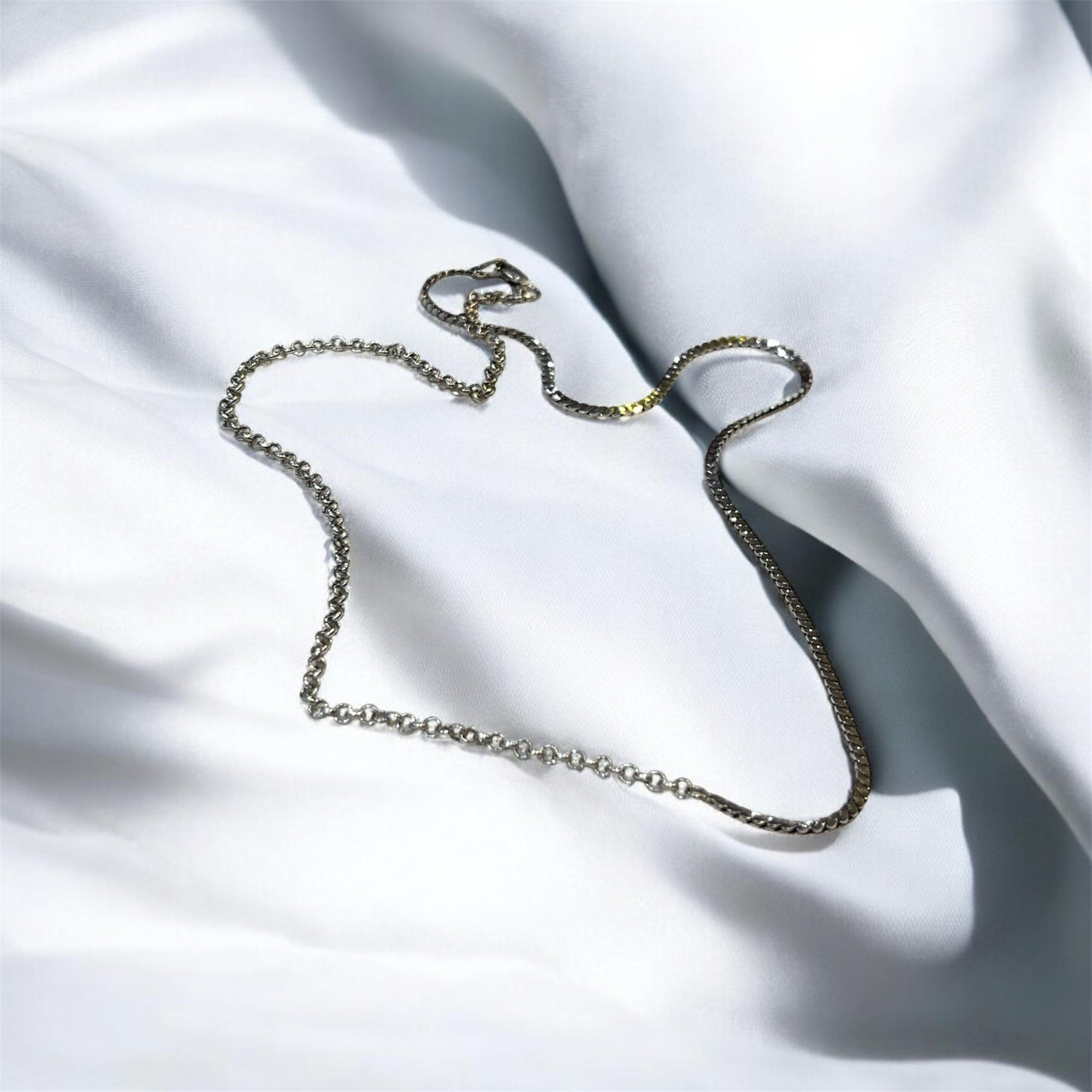 "VINTAGE CHAIN"