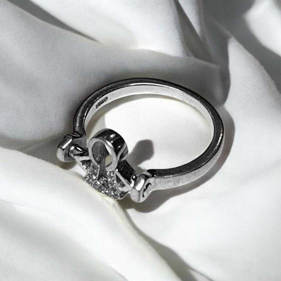 "GUARDIAN'S RING"